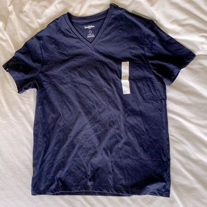 Goodfellow & Co Navy Blue V-Neck Lyndale Tee, L